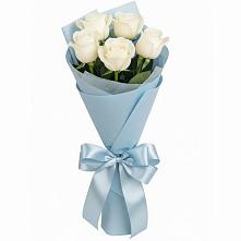 Букет 5 Белых роз Проуд в Конаково