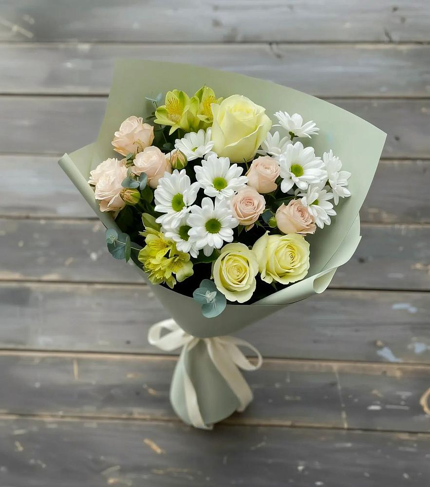 Букет цветов из: Альстромерии, Розы и Хризантемы в Конаково