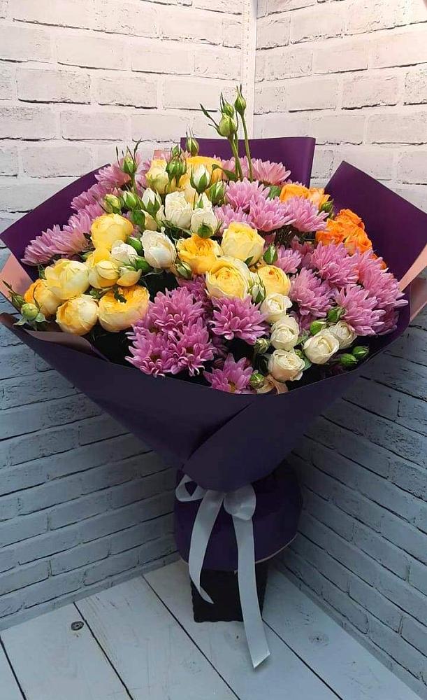 Букет цветов из: Хризантемы и Розы в Конаково