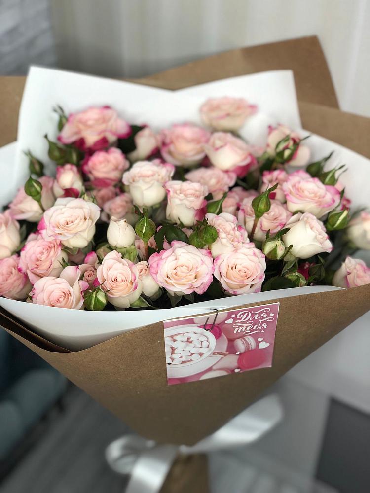 Букет цветов из: Розы в Конаково