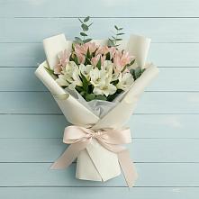 Букет цветов из:  Альстромерии в Конаково