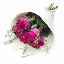 Букет цветов из:  Розы в Конаково