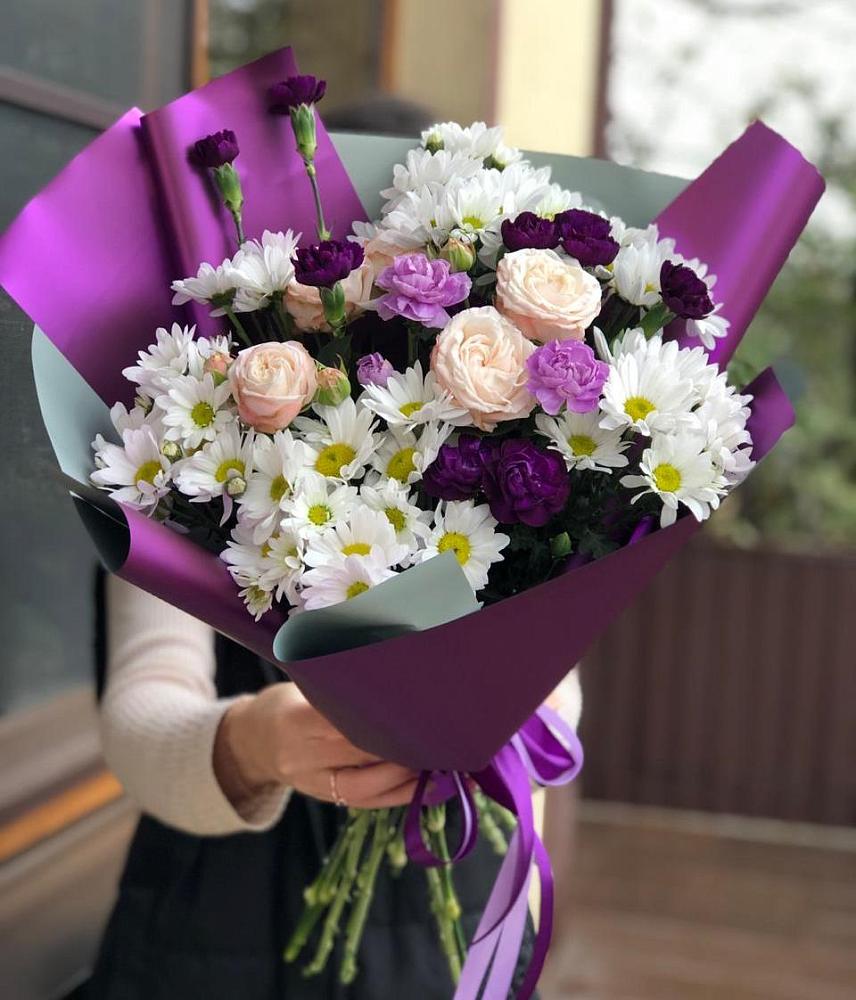 Букет цветов из: Хризантемы, Гвоздики и Розы в Конаково