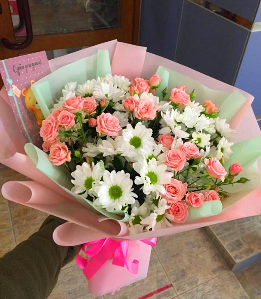 Букет цветов из: Розы и Хризантемы в Конаково