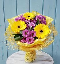 Букет цветов из:  Хризантемы и Герберы #REPLACE_PRED# Конаково