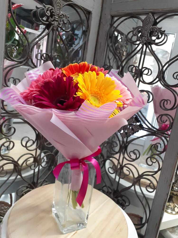 Букет цветов из: Герберы в Конаково