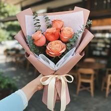 Букет цветов из:  Розы в Конаково