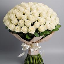 Букет 101 беля роза Белоснежка в Конаково