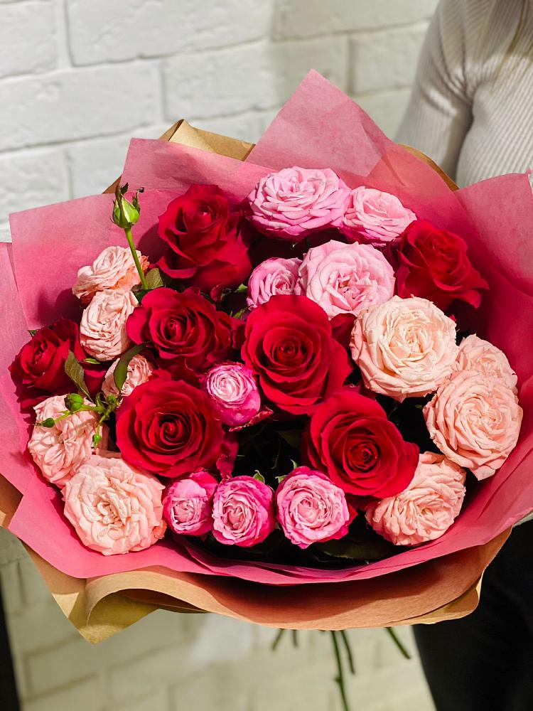 Букет цветов из: Розы в Конаково