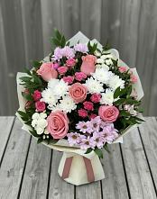 Букет цветов из:  Альстромерии, Гвоздики, Розы и Хризантемы в Конаково