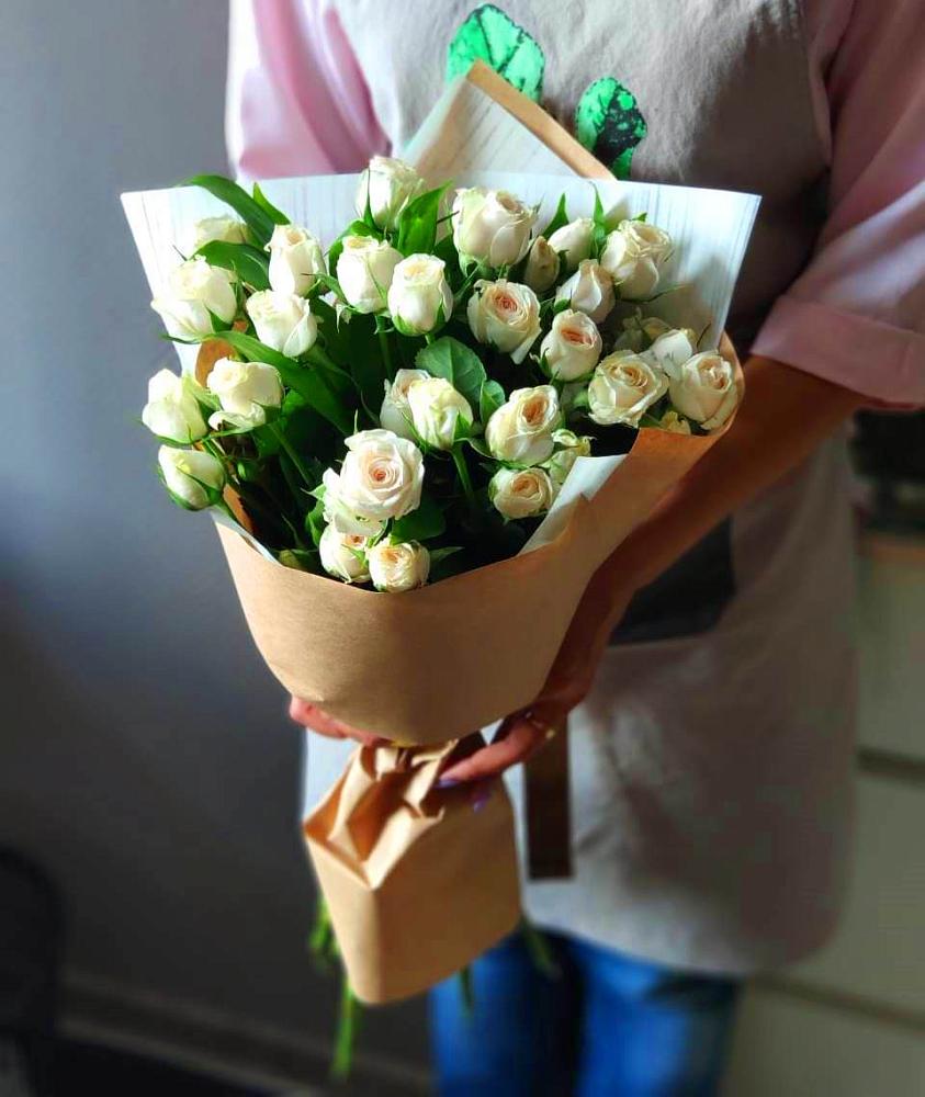 Букет цветов из: Розы в Конаково