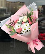 Букет цветов из:  Розы, Лизиантусы и Хризантемы в Конаково