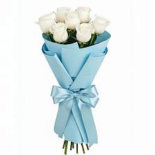 Букет 7 белых роз Проуд в Конаково