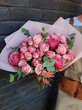 Букет розы в пальмах в Конаково Букет цветов из: Розы в Конаково