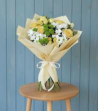 Букет цветов из:  Хризантемы и Розы в Конаково