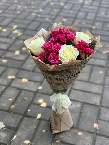 Букет цветов из: Розы в Конаково