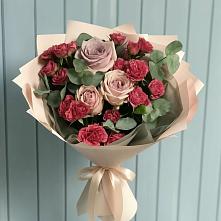 Букет цветов из:  Гвоздики и Розы в Конаково